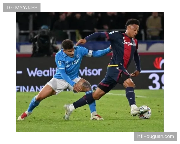 深度:从边锋到翼卫,迪洛伦佐的转型如何成为那不勒斯战术基石 深度:从边锋到翼卫,迪洛伦佐的转型如何成为那不勒斯战术基石